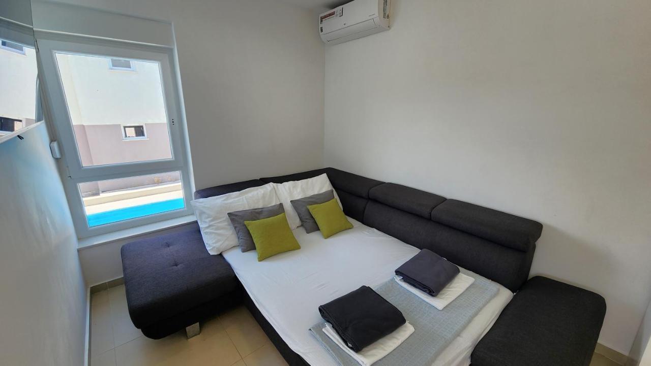נובליה The Sands Luxury Pool Aparthotel 2 מראה חיצוני תמונה